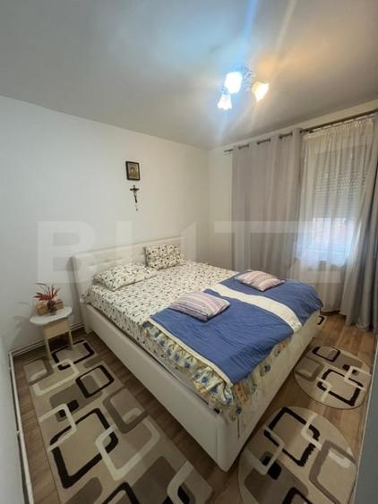 Apartament cu 3 camere decomandat, mobilat în Sângeorgiu de Mureș
