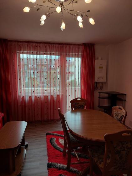 Apartament cu 2 camere semidecomandat în Florești