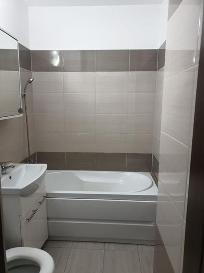 Apartament cu 2 camere decomandat în Exterior Vest