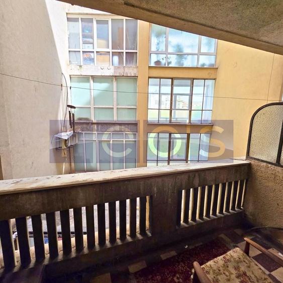 Apartament cu 2 camere, mobilat în Sala Palatului