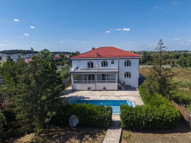 Casă individuală cu 11 camere cu Piscina în Corbeanca