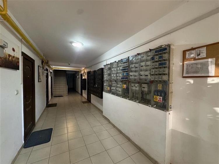 Apartament cu 2 camere decomandat, mobilat în Aeroport