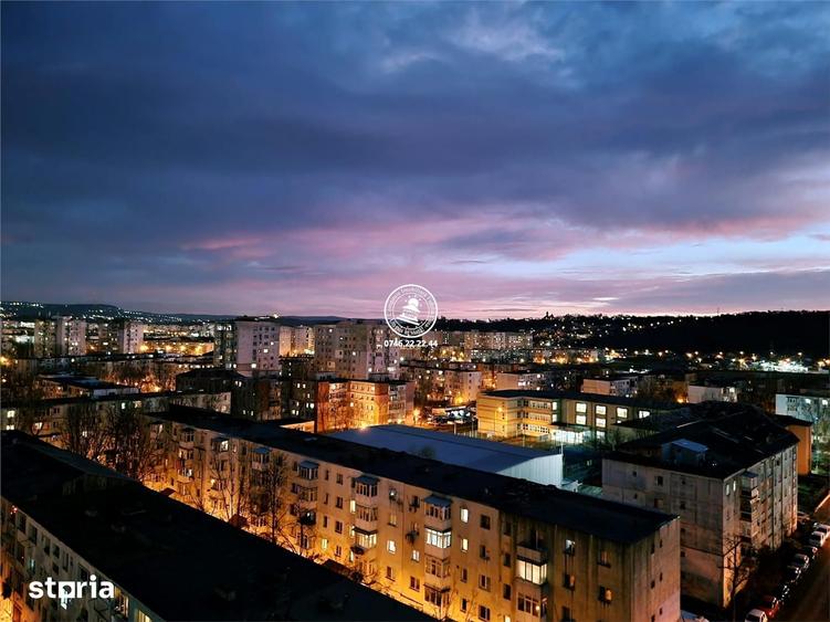 Apartament cu 3 camere decomandat în Alexandru cel Bun