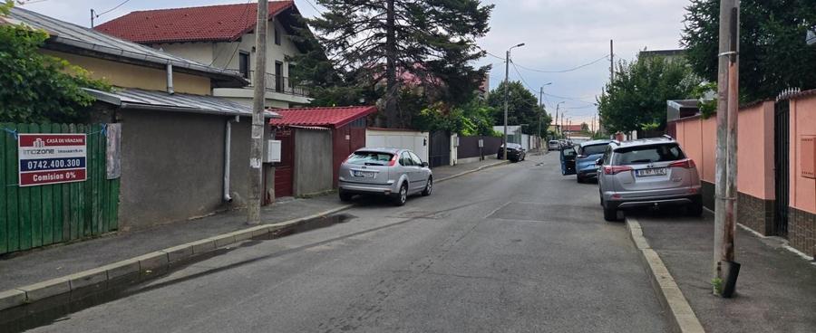 Casă individuală cu 3 camere cu Canalizare în Rahova