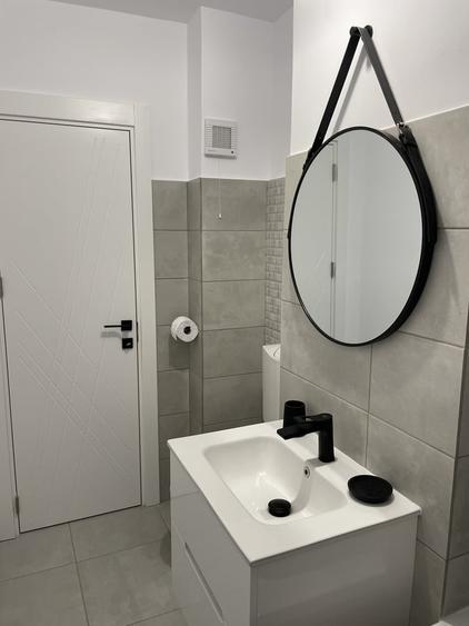 Garsonieră decomandată în Vitan
