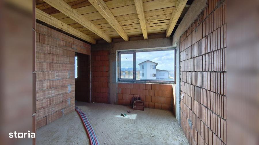 Casă cu 4 camere decomandat cu Teren 612 Mp în Apahida