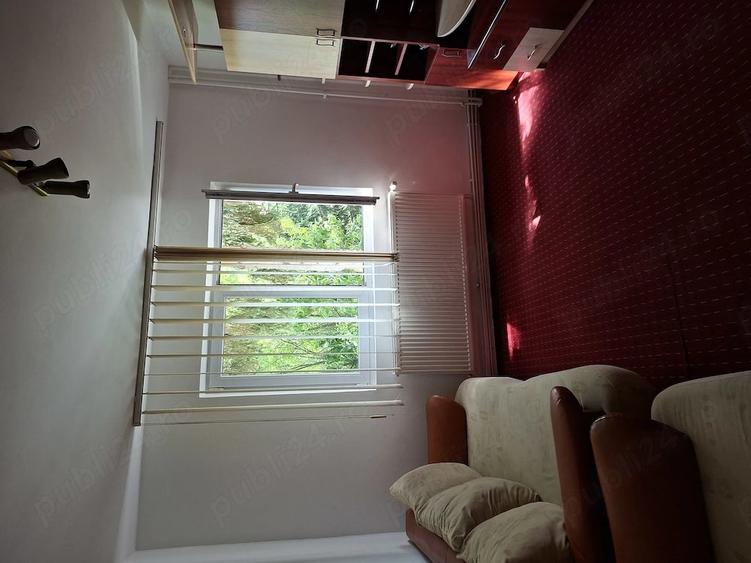 Apartament cu 2 camere semidecomandat în Florilor