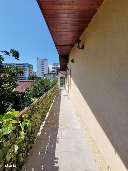 Apartament cu 3 camere semidecomandat în Vitan