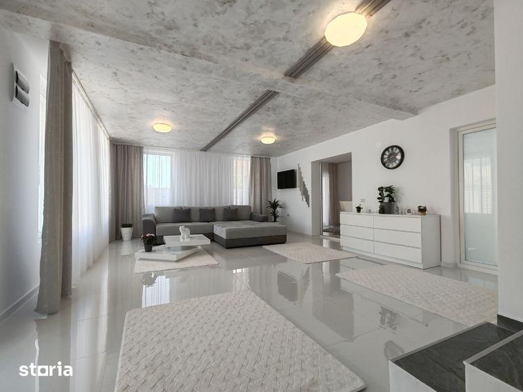 Casă cu 4 camere cu Teren 300 Mp în Craiovei