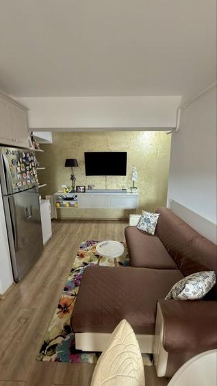 Apartament cu 2 camere decomandat în Bratia din Deal