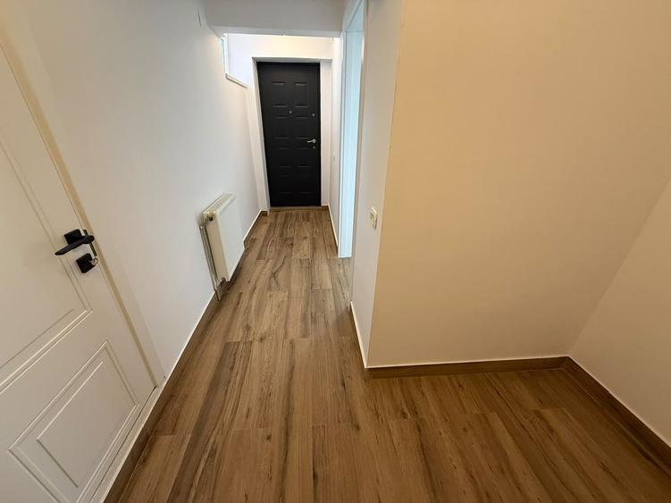 Apartament cu 2 camere semidecomandat în Brașovul Vechi