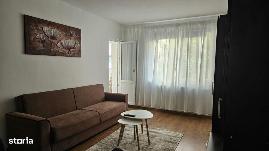 Apartament cu 2 camere decomandat în Crângași