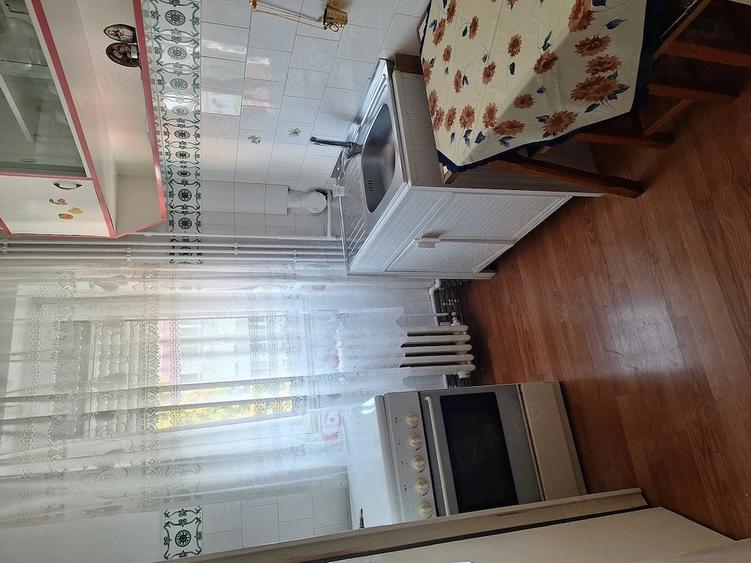 Apartament cu 2 camere decomandat în UTA