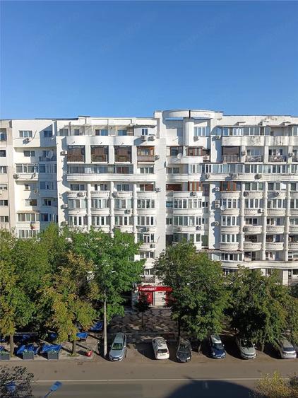 Vanzare apartament 4 camere-Bd. Decebal - 12