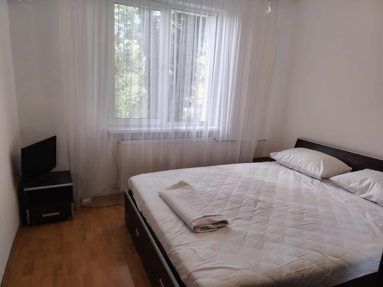 Apartament cu 2 camere decomandat în Drumul Taberei