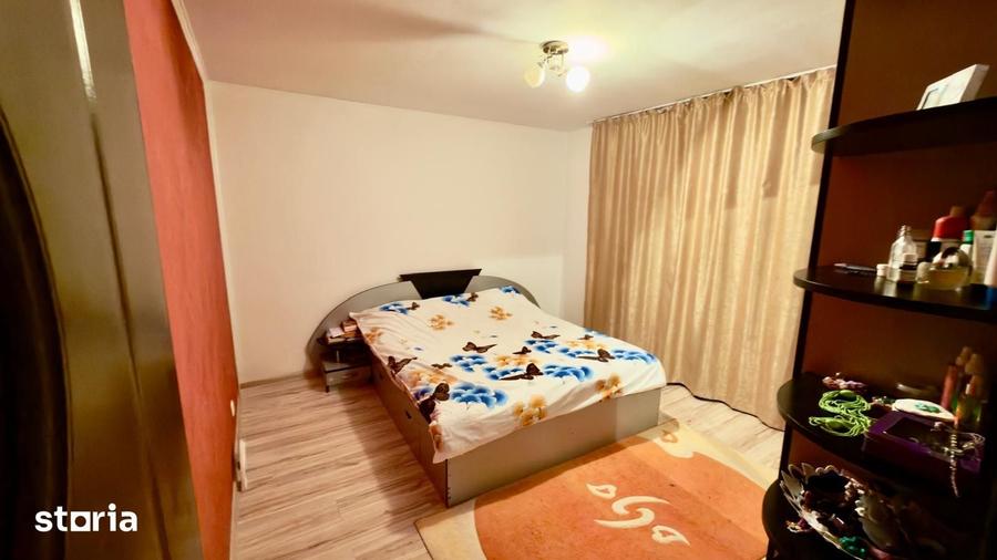 Casă cu 3 camere cu Teren 400 Mp în Central