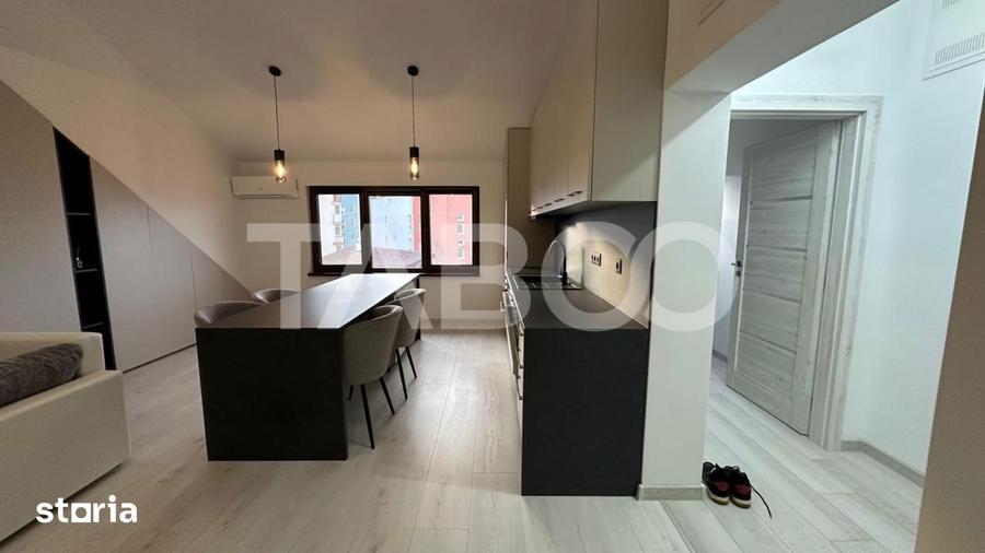 Apartament cu 3 camere decomandat, mobilat în Ștrand