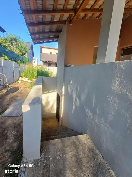 Casă cu 5 camere cu Teren 350 Mp în Calea București
