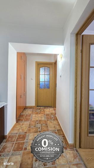 Apartament cu 3 camere decomandat, mobilat în Traian