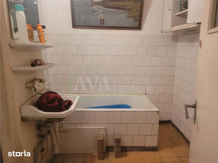 Apartament cu 3 camere decomandat în Republicii