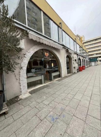 Spațiu comercial, de 60 mp, în Central