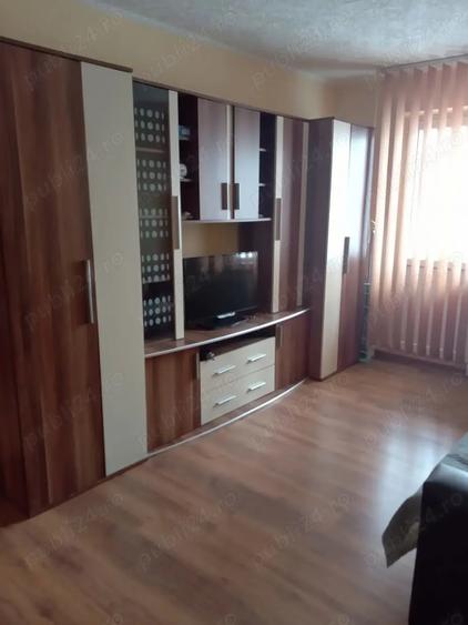 Apartament cu 2 camere semidecomandat în Micro 15