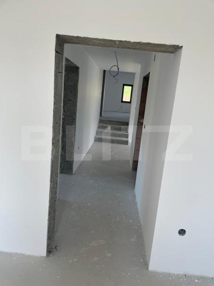Casă individuală cu 5 camere cu Teren 3000 Mp în Bolduț