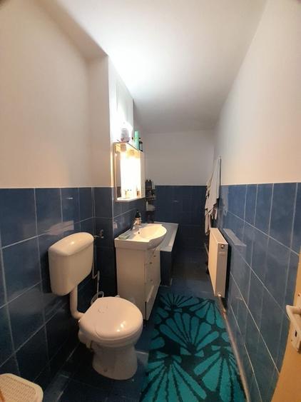 Apartament cu 3 camere decomandat în Cuzdrioara