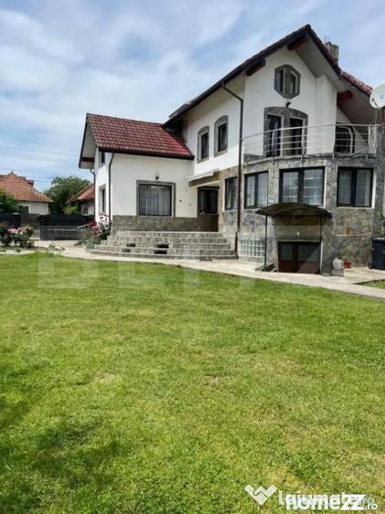 Casă cu 4 camere cu Teren 3300 Mp în Debarcader
