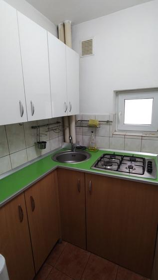 Apartament cu 2 camere semidecomandat în Gorjului