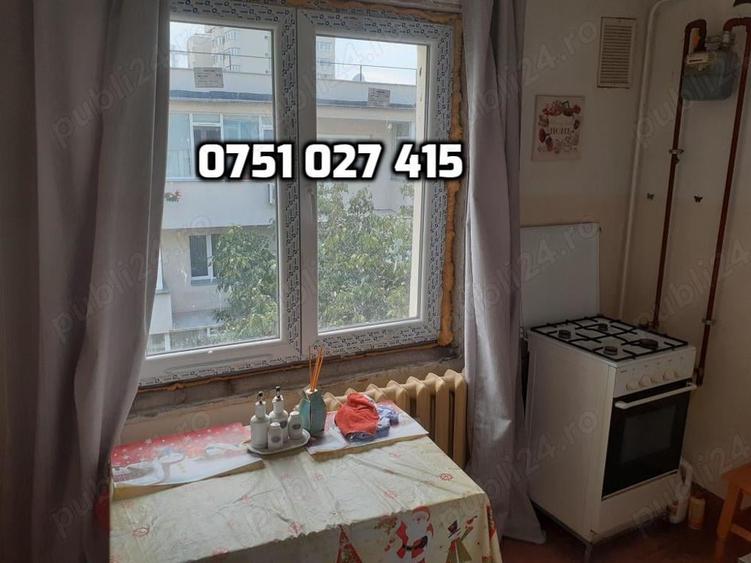 Garsonieră decomandată în Socului