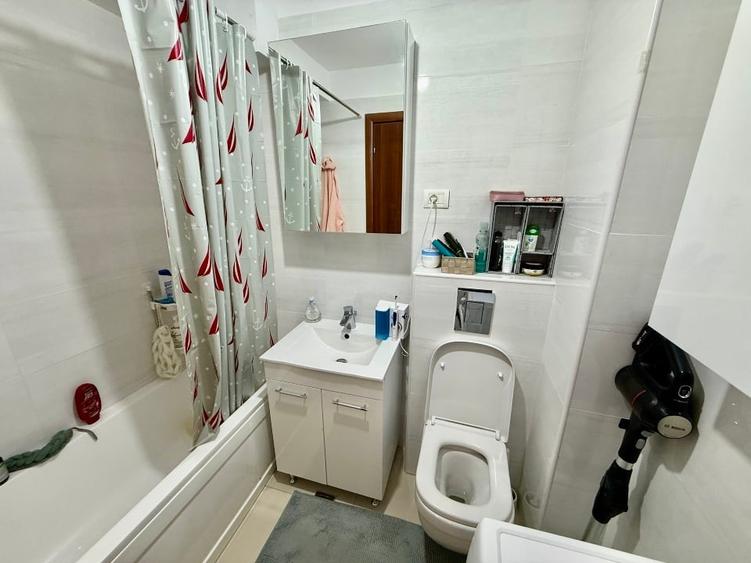Apartament cu 2 camere decomandat, mobilat în Sisești
