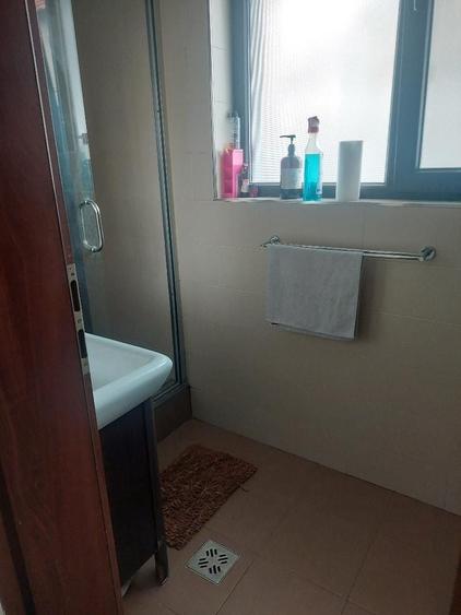 Apartament cu 2 camere nedecomandat în Astra