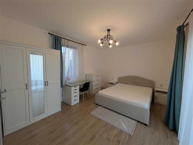Apartament cu 2 camere semidecomandat, mobilat în Zorilor