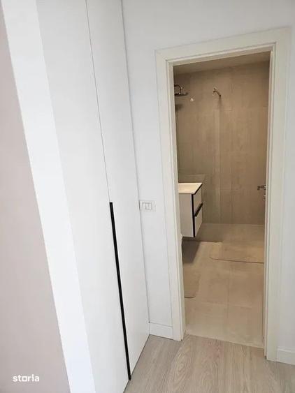 Apartament cu 4 camere decomandat, mobilat în Central