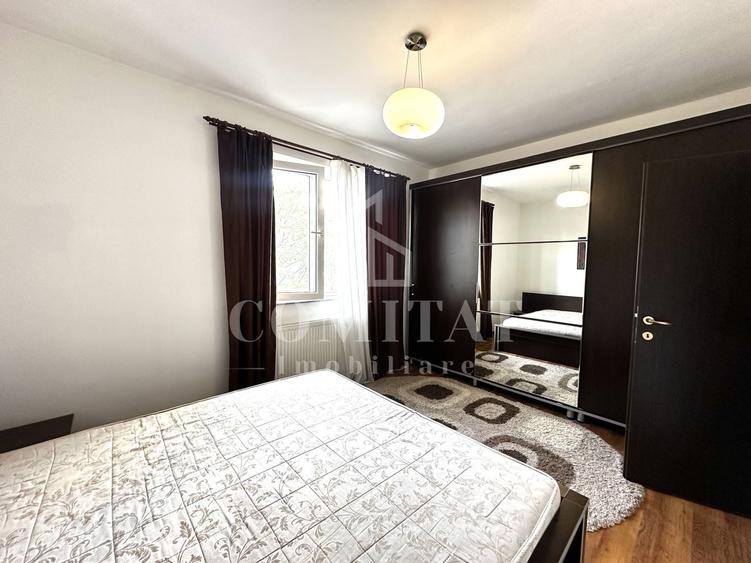 Apartament cu 2 camere semidecomandat, mobilat în Bună Ziua