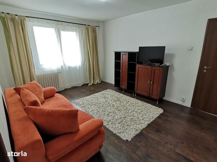 Apartament cu 3 camere semidecomandat în Șelimbăr