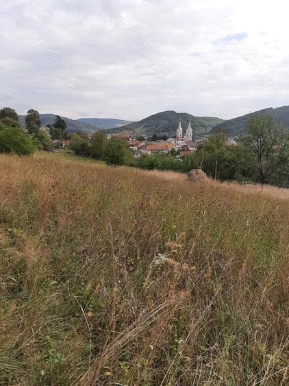 Teren de 4700 mp, în Central