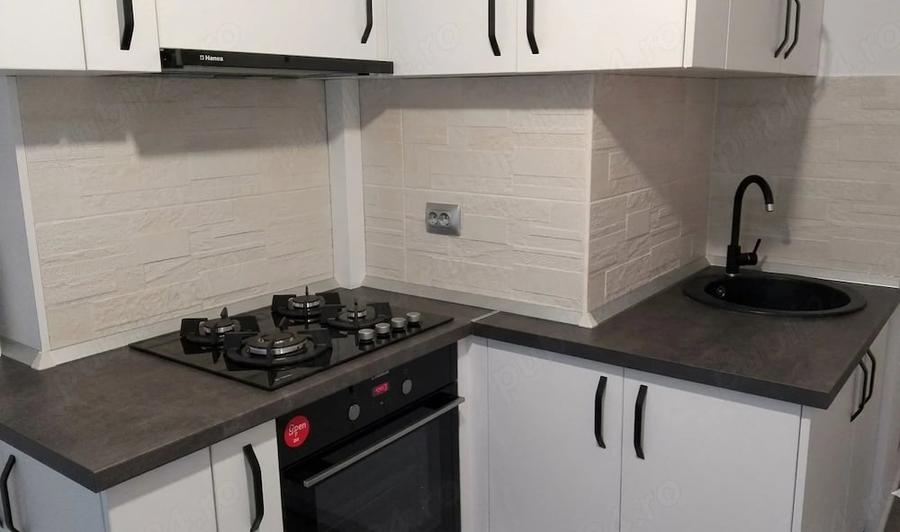 Apartament cu 3 camere semidecomandat în Floreasca