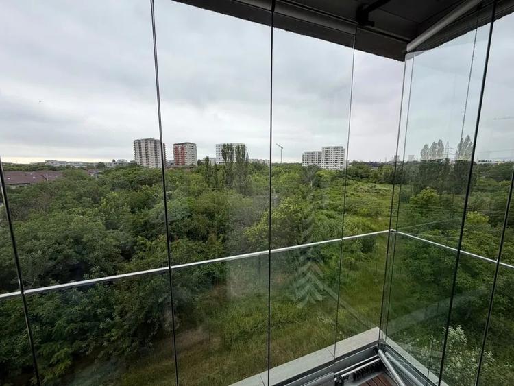 Apartament cu 3 camere decomandat în Drumul Taberei