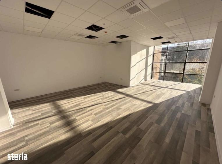 Spațiu comercial, de 20 mp, în Central