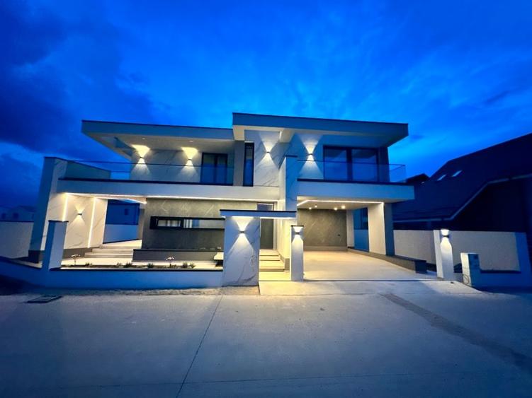 Casă individuală cu 4 camere cu Teren 390 Mp în Tunari