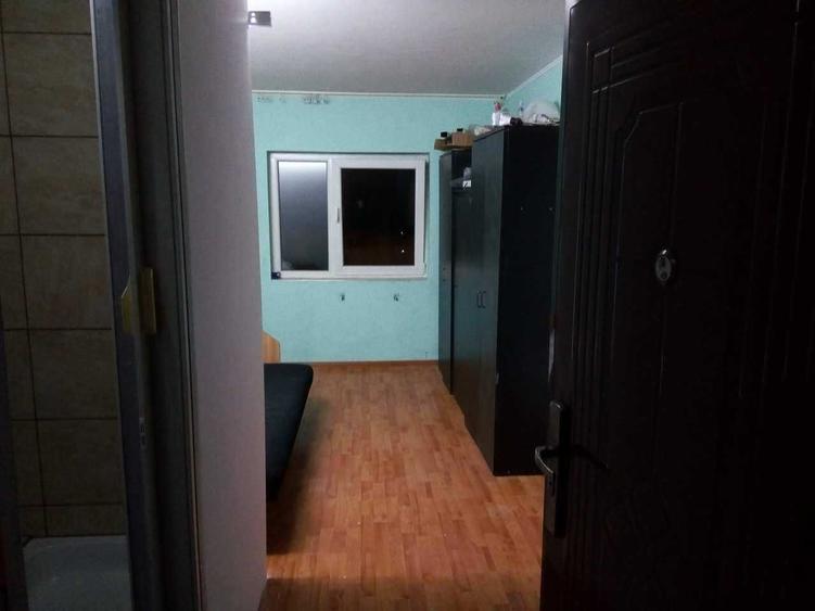 Garsonieră semidecomandată în Micro 17