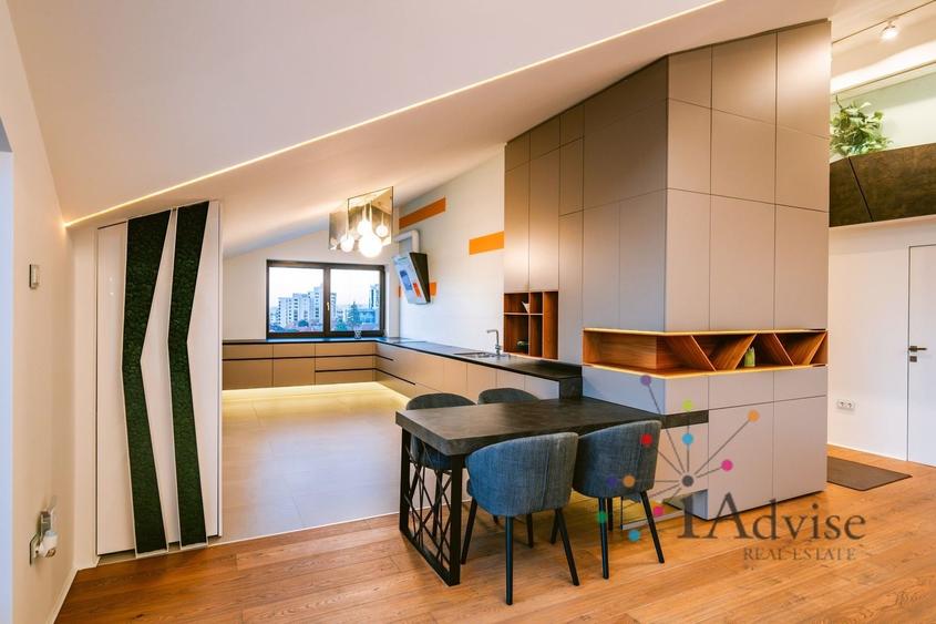 Apartament cu 3 camere decomandat, mobilat în Centrul Istoric