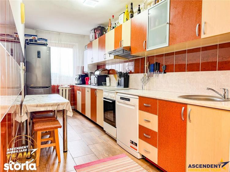 Apartament cu 3 camere, mobilat în Gării