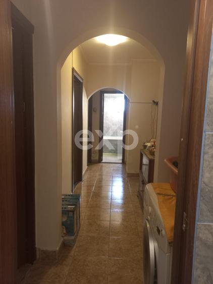 Apartament cu 4 camere decomandat, mobilat în Prundu