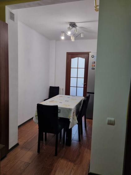 Apartament cu 3 camere decomandat în Popa Șapcă