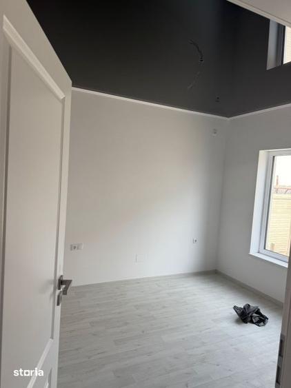 Casă cu 4 camere cu Teren 300 Mp în Central