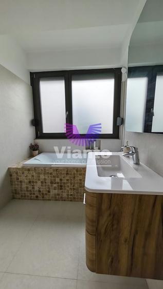 Apartament cu 2 camere semidecomandat, mobilat în Central