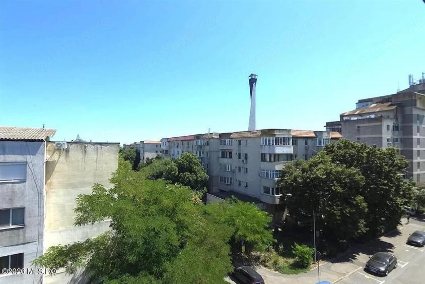 Apartament cu 2 camere decomandat în Far